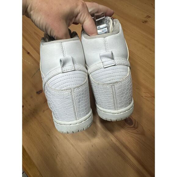 Nike Dunk Sky Hi Top Hidden Wedge Sneaker Women 8 Textured Croc Print Wedge Shoe - Picture 5 of 15